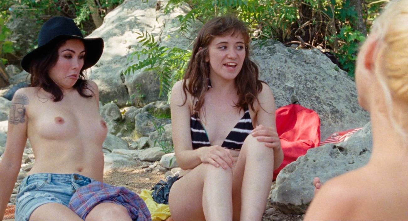 Daniella pineda naked. Photo 6